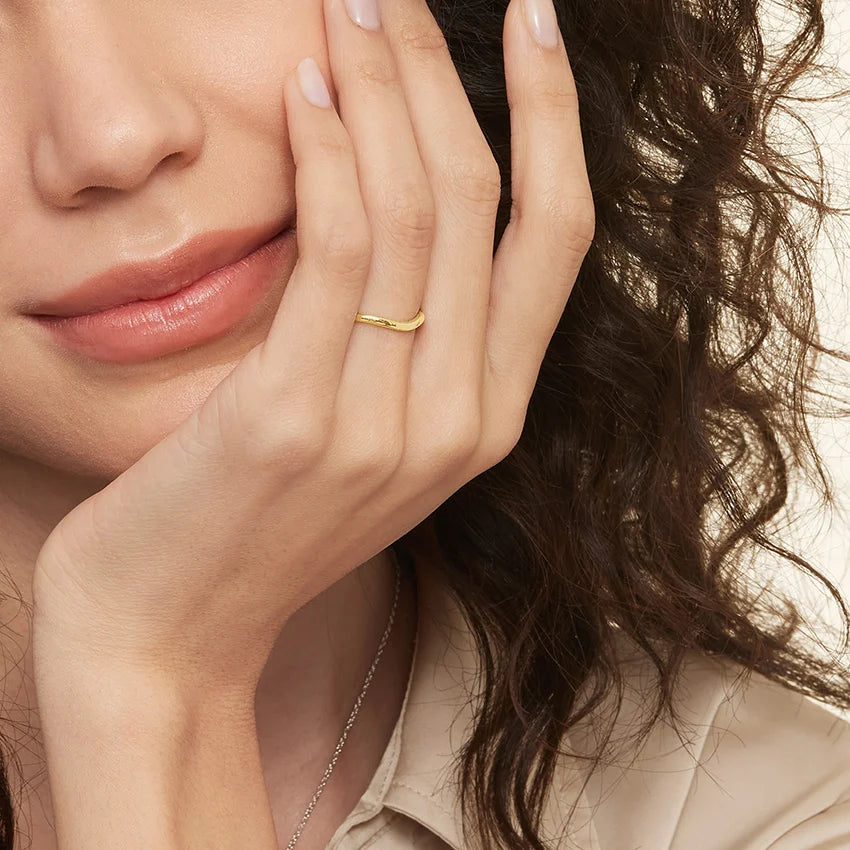1.5mm Curved Wedding Ring in 14K Yellow Gold